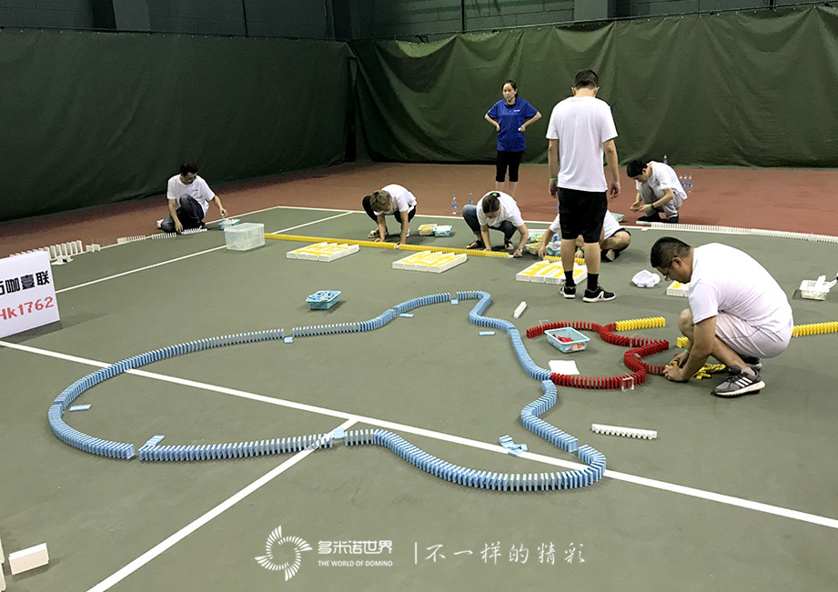 玩咖員工內(nèi)訓(xùn)、歡聚多米諾世界