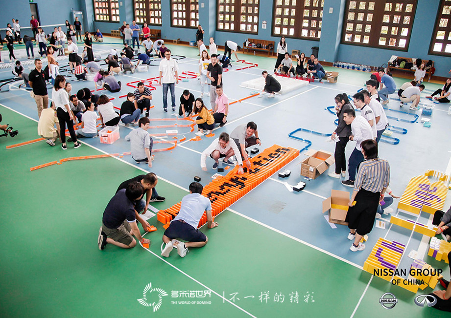 日產(chǎn)團(tuán)隊(duì)昆明多米諾之旅