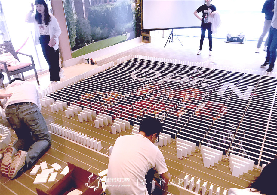 歌詩達威尼斯號首秀多米諾