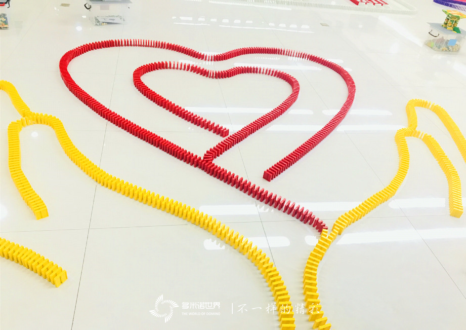 用友新員多米諾團(tuán)隊(duì)大挑戰(zhàn)第五季圓滿完成