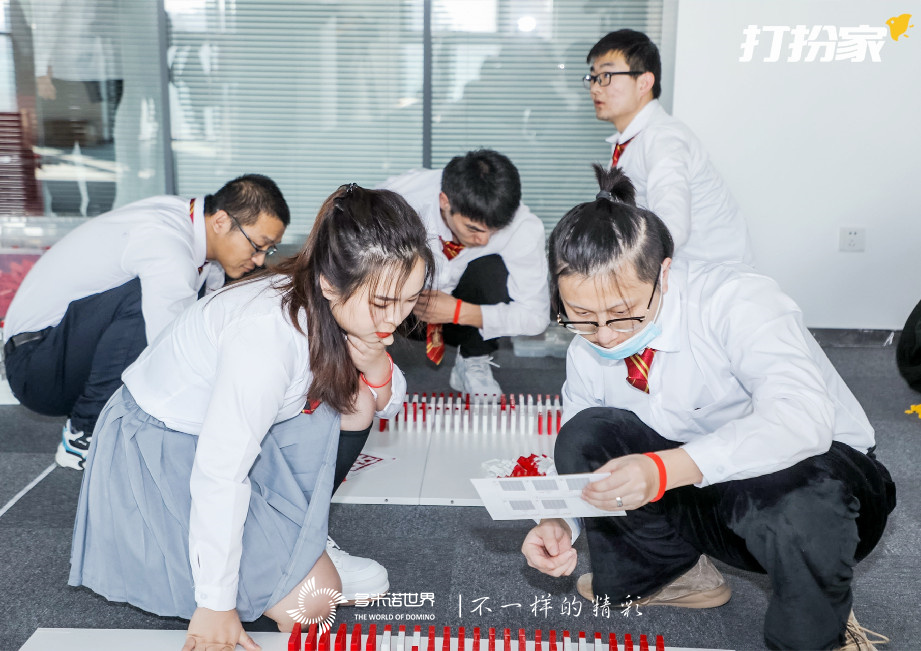 多米諾再戰(zhàn)年會云挑戰(zhàn)