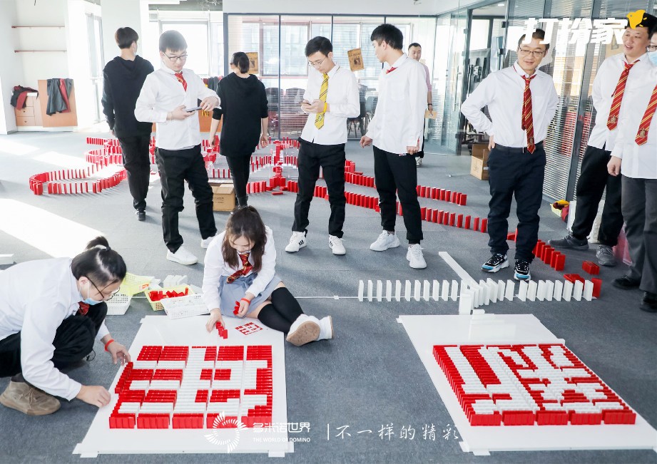 多米諾再戰(zhàn)年會云挑戰(zhàn)